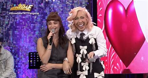 Vice Ganda apologizes to Anne Curtis.